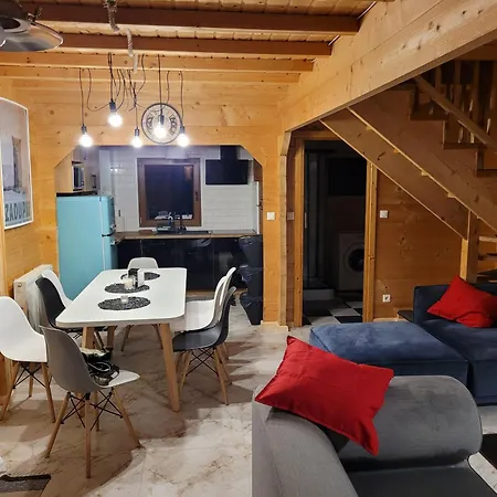 Dom Nad Stawem Dluzec 55a Holiday home Mragowo